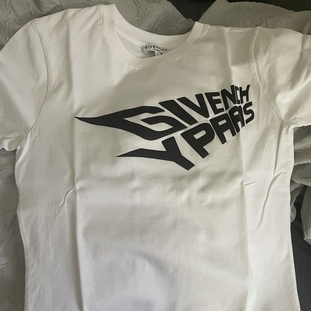 Boys givenchy t shirt 12y